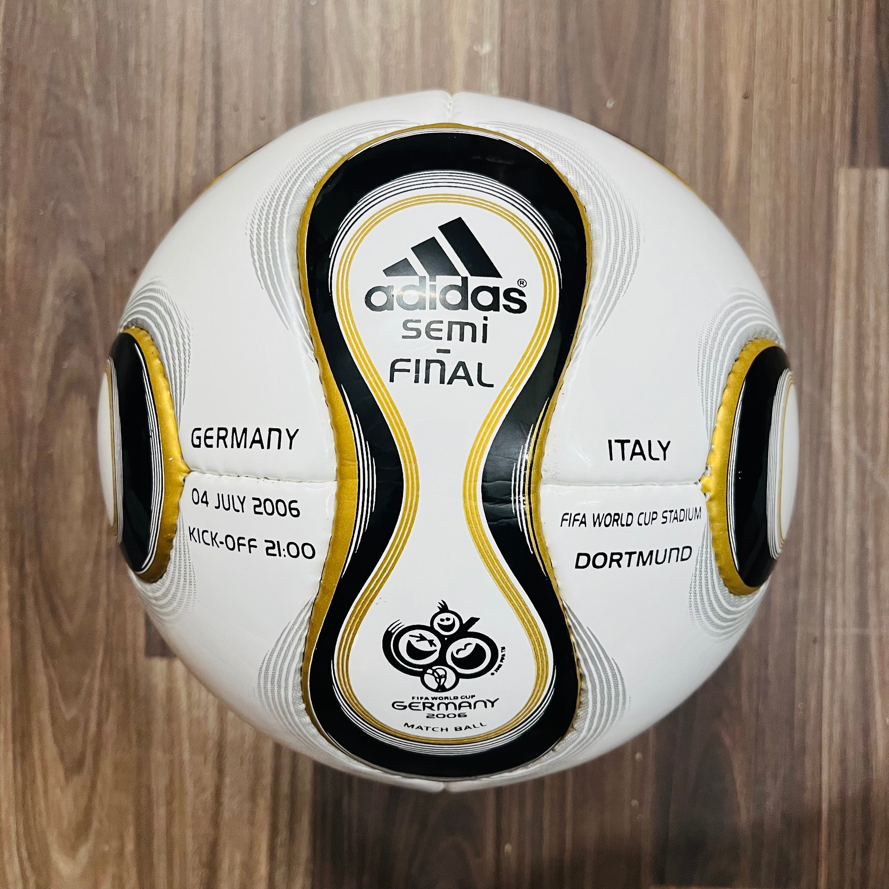 Adidas FIFA World Cup 2006 Teamgeist Football Handstitched Official Match Ball