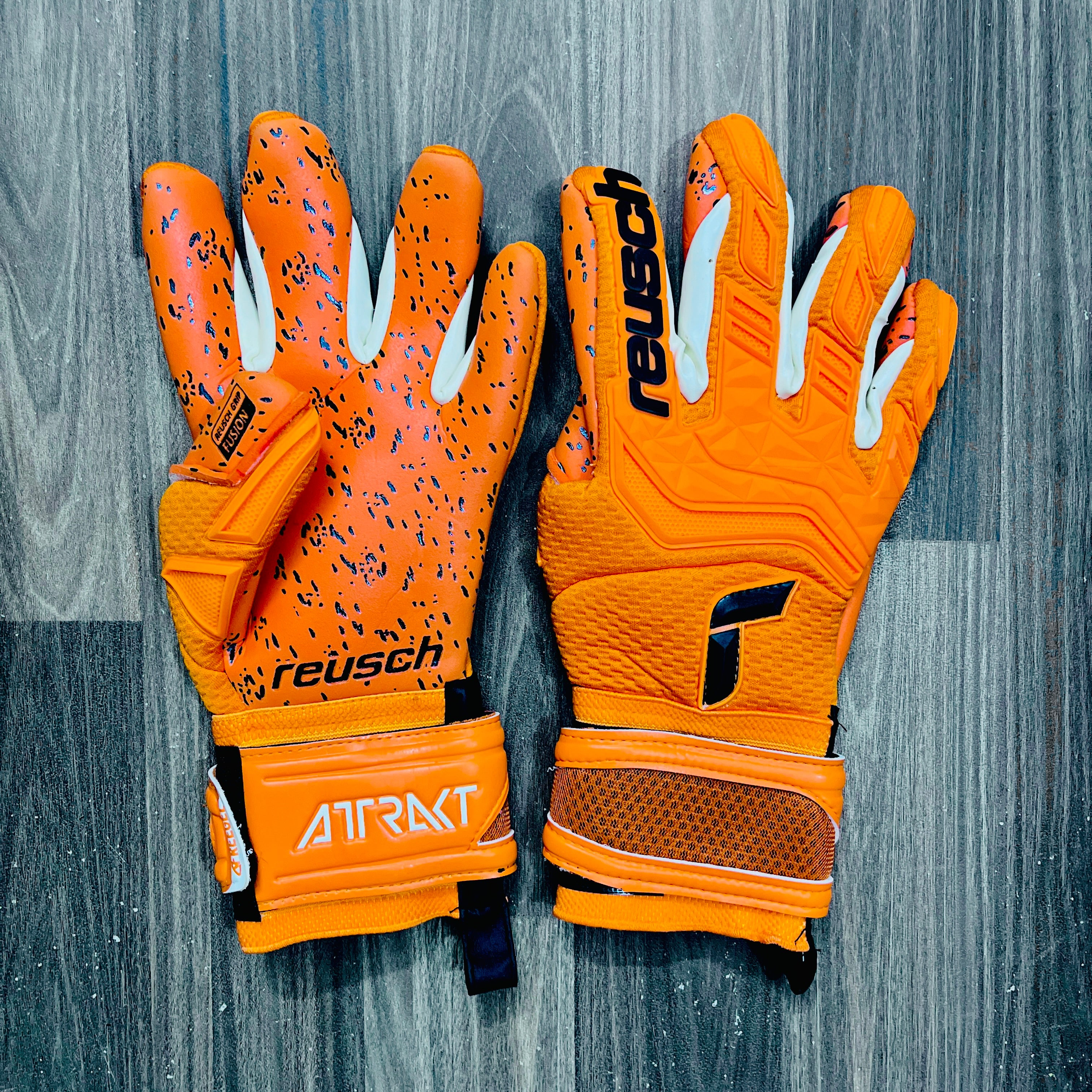 Reusch Goalkeeping Gloves for Adults – Professional Soccer Goalie Gloves with Superior Grip and Comfort (Orange)