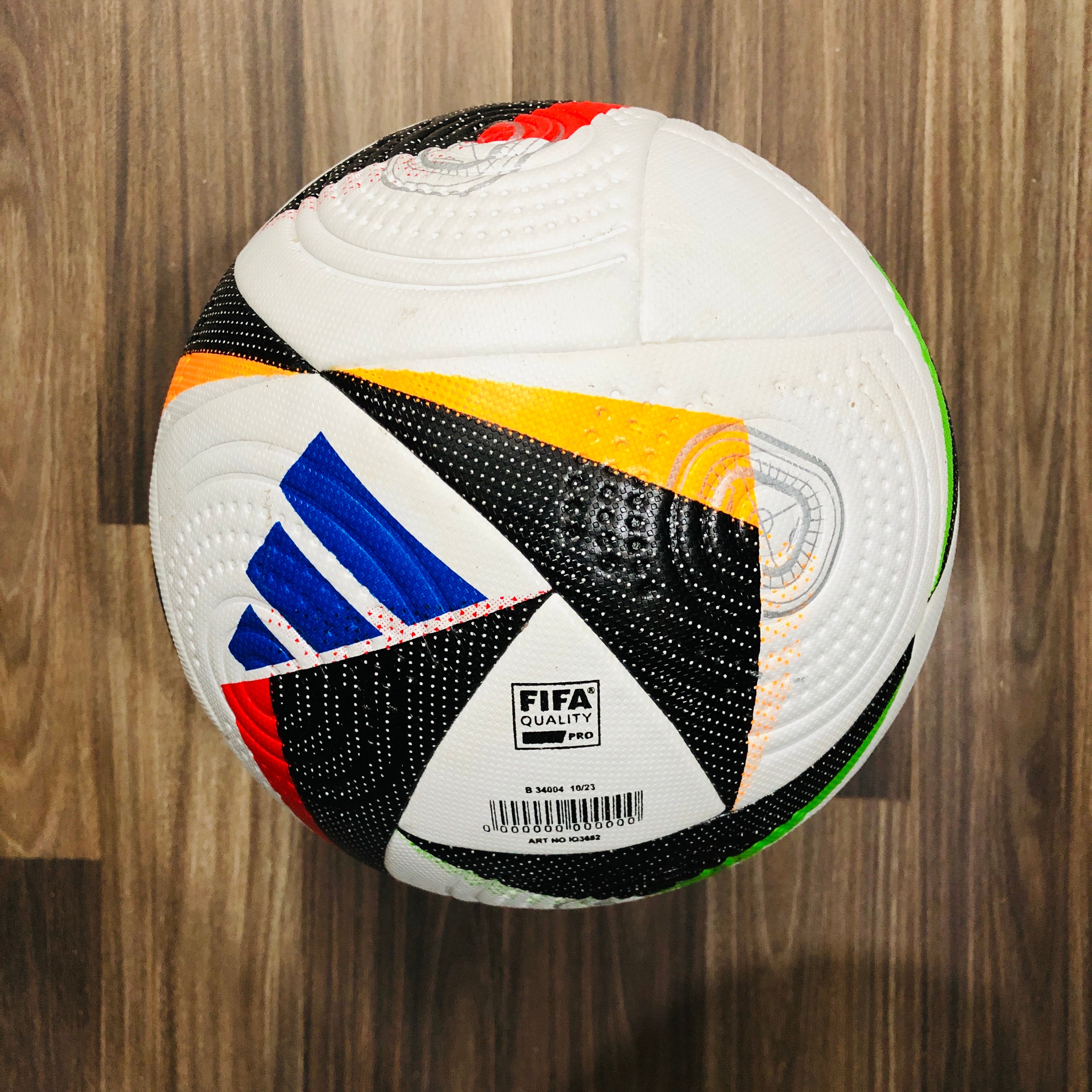 Adidas UEFA EURO Cup Fussballliebe Football 2024 Official Match Embossed Ball