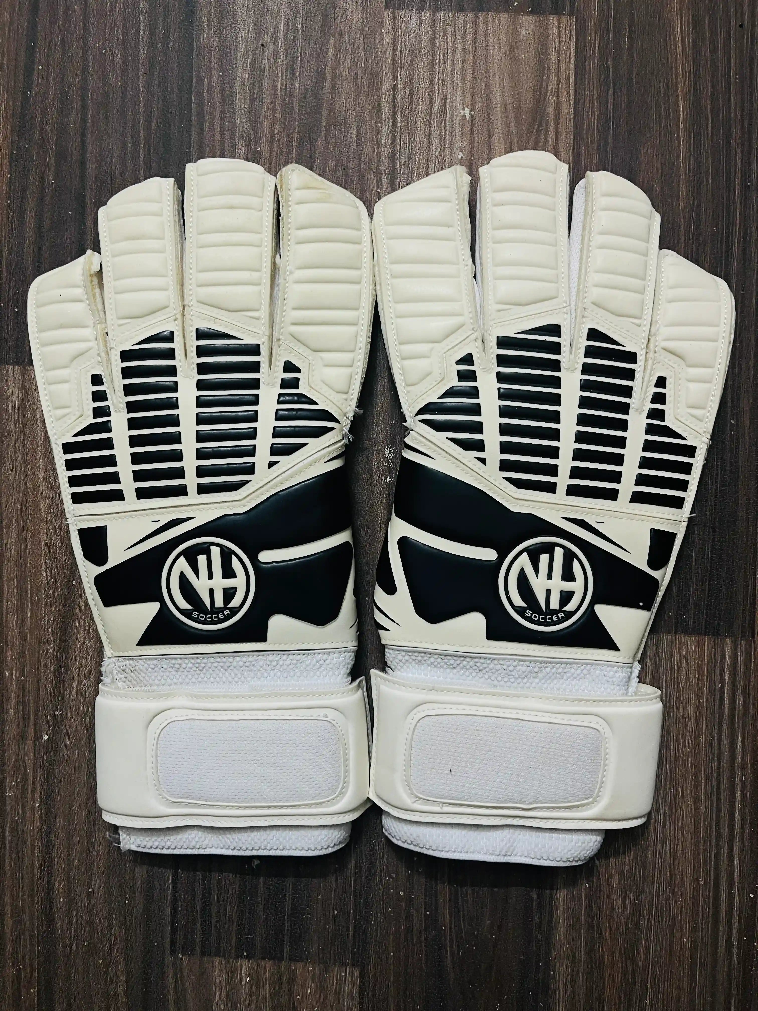 NH Soccer Goalkeeper Gloves - White