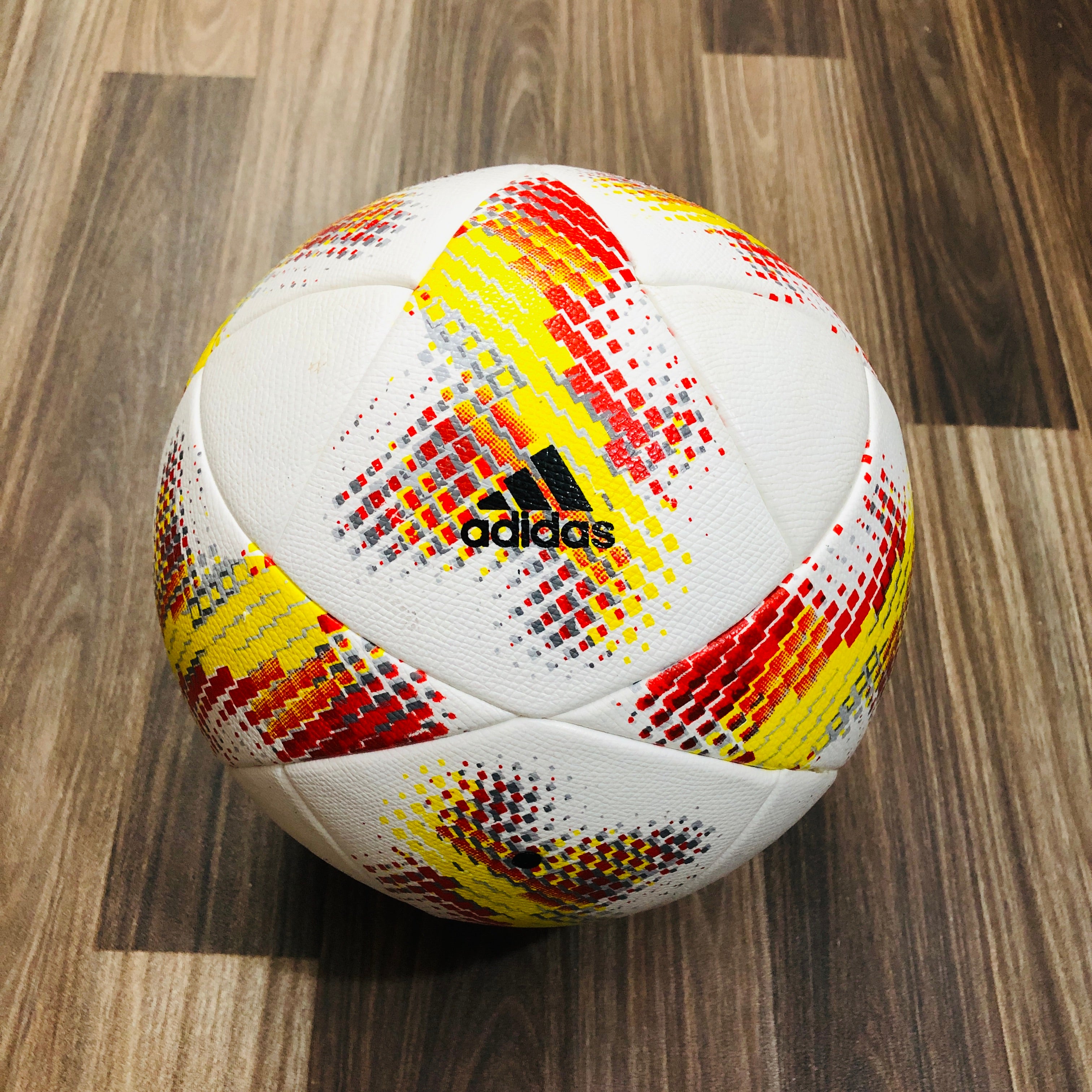 Adidas Amberes 22 Competition Football