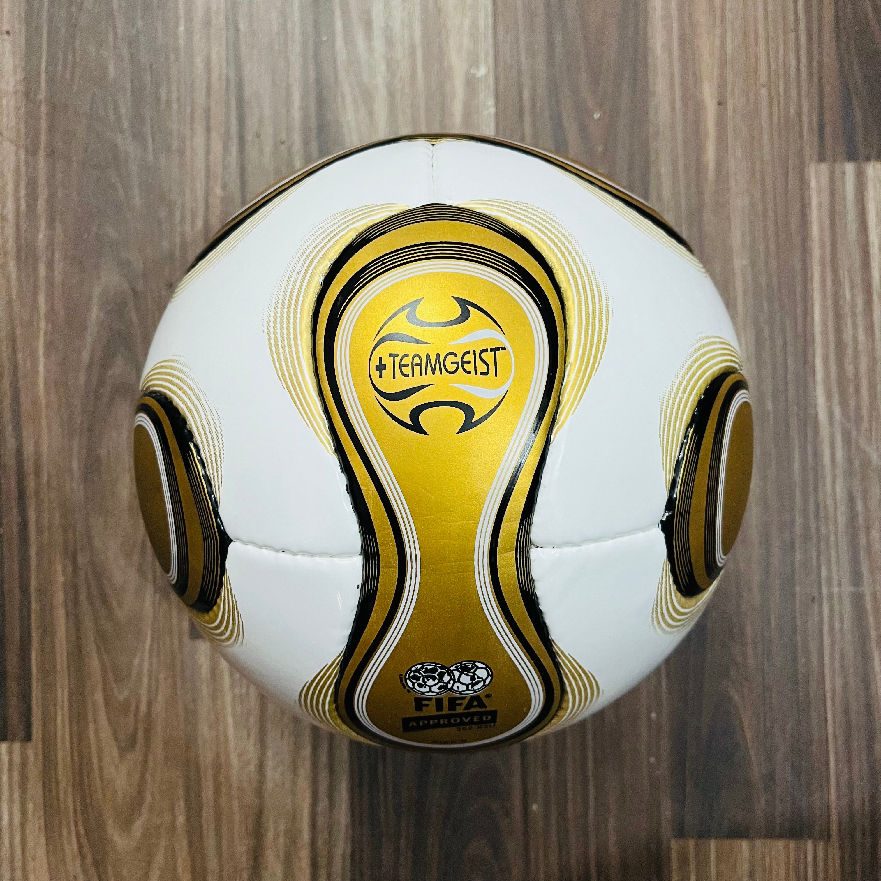 Adidas FIFA World Cup 2006 Teamgeist Berlin Football Handstitched Official Match Ball